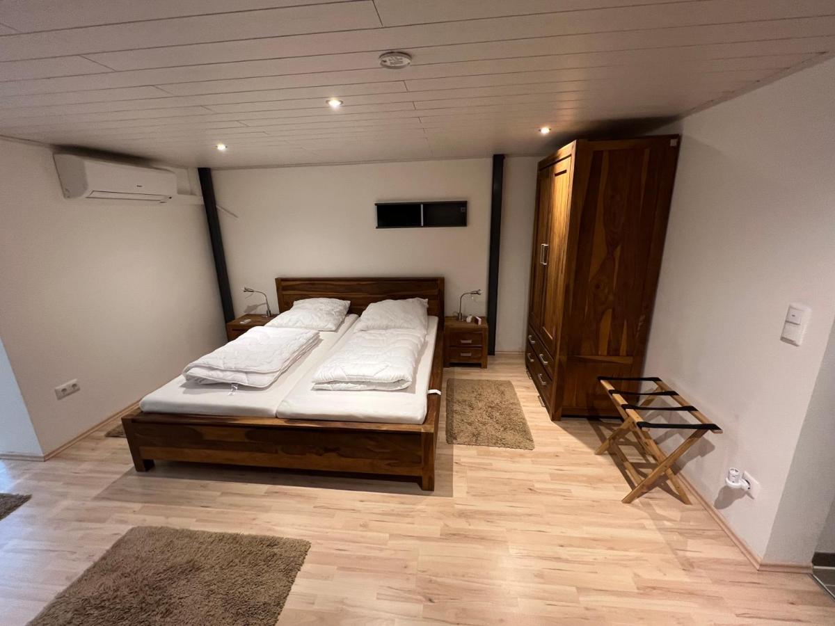 FürthLoft Mit 2 Schlafzimmern Und E- Ladestationアパートメント エクステリア 写真
