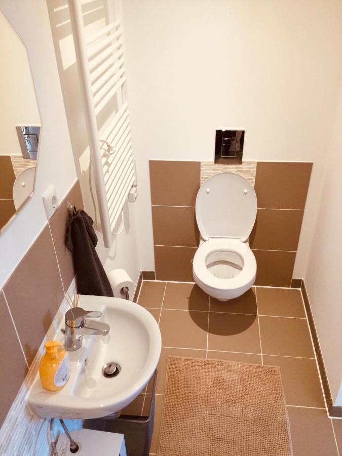 FürthLoft Mit 2 Schlafzimmern Und E- Ladestationアパートメント エクステリア 写真